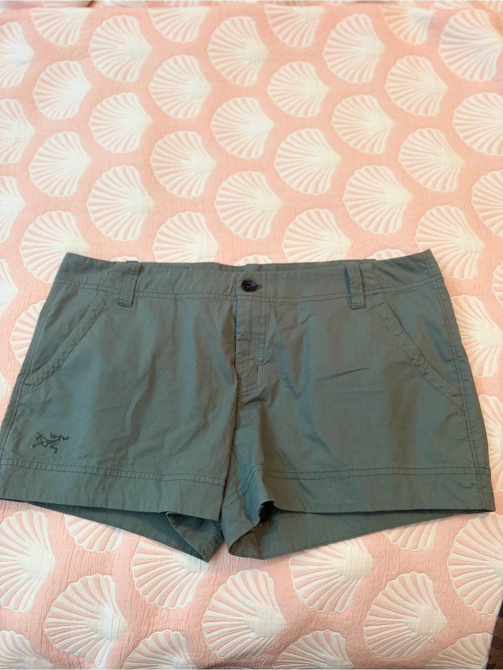 Arc'teryx Olive Green Outdoor Bermuda Shorts